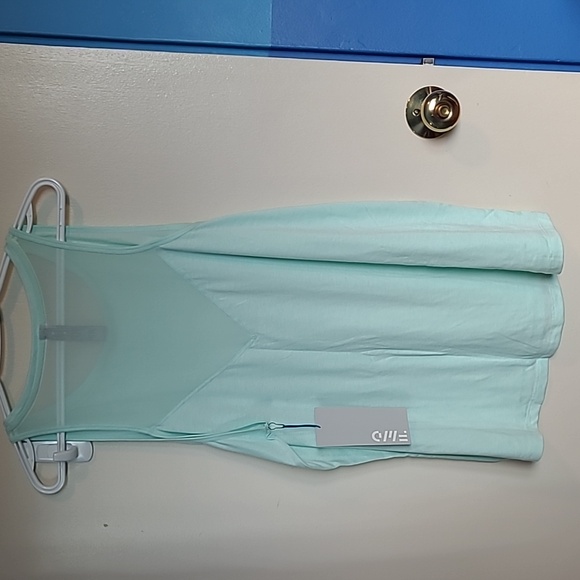 FWD Ladies Tank Top 2X NWT - Picture 2 of 7